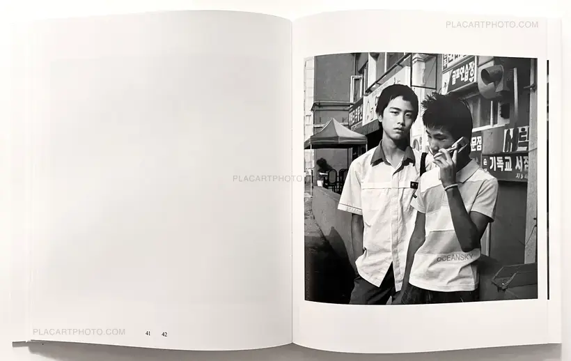 Park Sung Jin – Kid Echo (SIGNING AT PARIS PHOTO BOOTH I05)