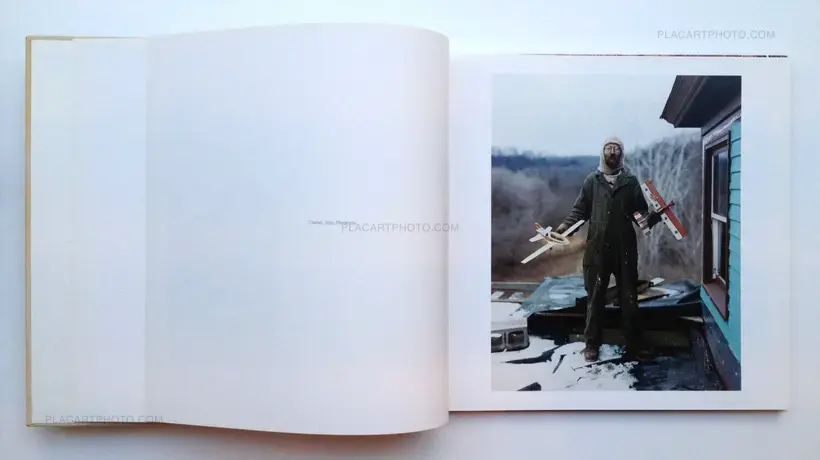 Alec Soth – Sleeping by the Mississippi (SIGNED)