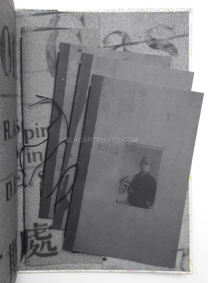 Yoshikatsu Fujii – Hiroshima Graph : Rabbits abandon their children (ONLY 72 COPIES - SIGNED)