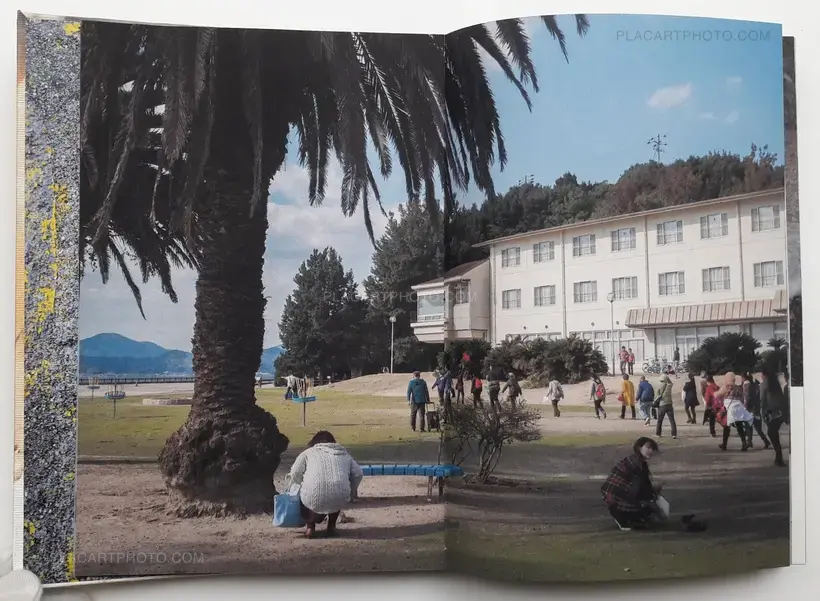 Yoshikatsu Fujii – Hiroshima Graph : Rabbits abandon their children (ONLY 72 COPIES - SIGNED)