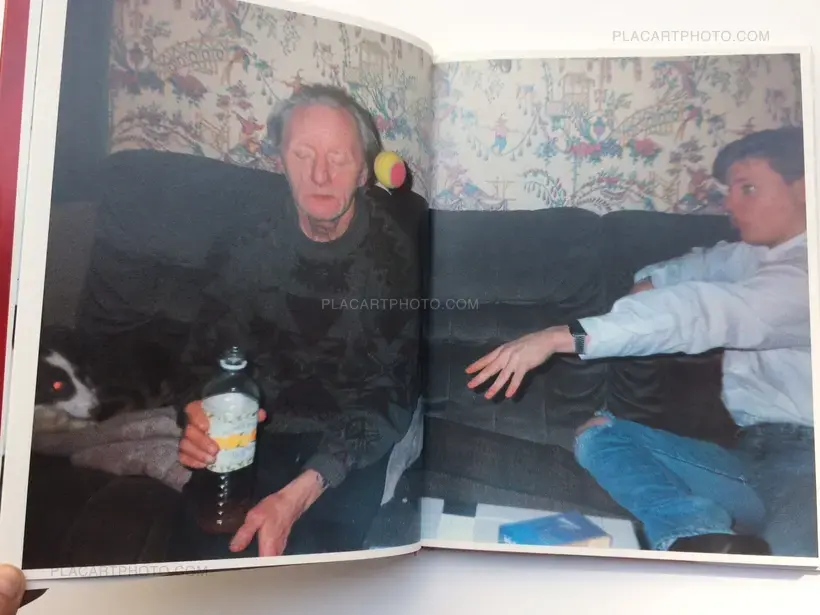 Richard Billingham – Ray's a laugh