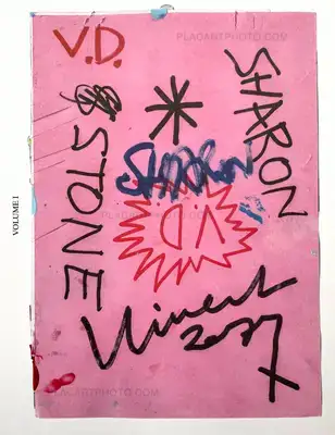 Vincent Delbrouck – SHARON STONE LA VIE DES ANIMAUX - VOL.1 (Signed copy)