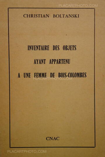 Christian Boltanski,Inventaire des objets ayant appartenu à une femme de Bois-Colombes