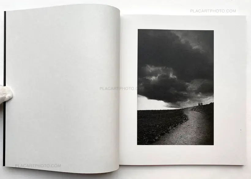 Yasuhiro Ogawa – The Dreaming (Signed copy)