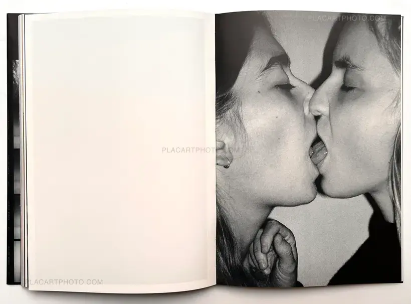 Dinaya Waeyaert – Come Closer