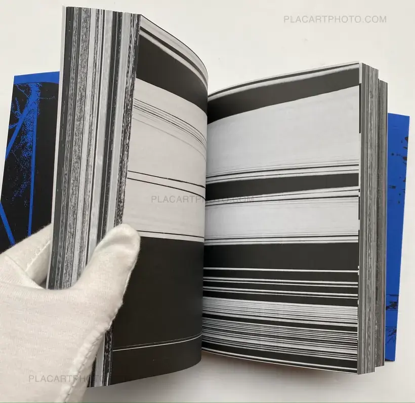 Koji Kitagawa – Photography 写真 (Last copy, seald copy, blue cover)