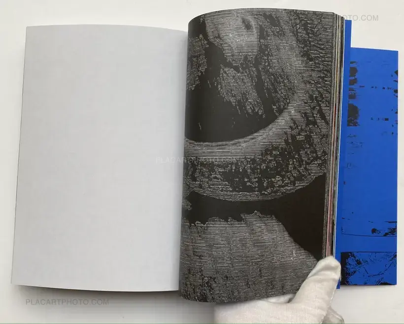 Koji Kitagawa – Photography 写真 (Last copy, seald copy, blue cover)