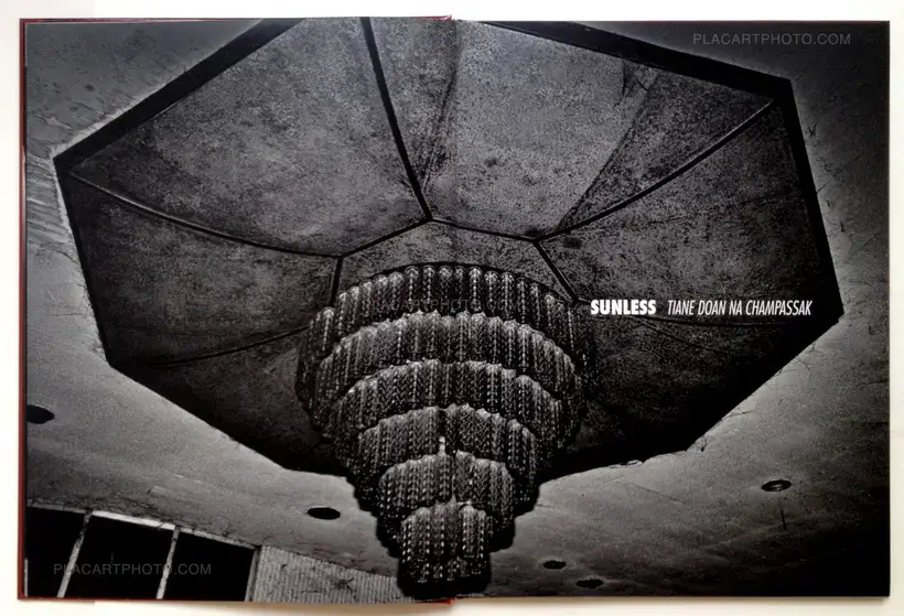 Tiane Doan na Champassak – Sunless Blue Cover
