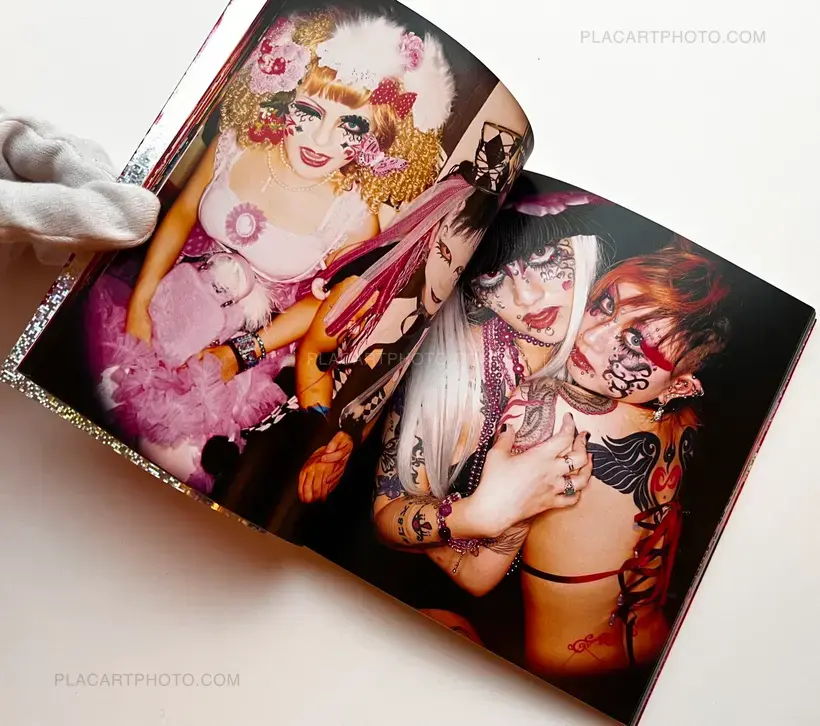 Photographer Hal – Pinky & Killer DX