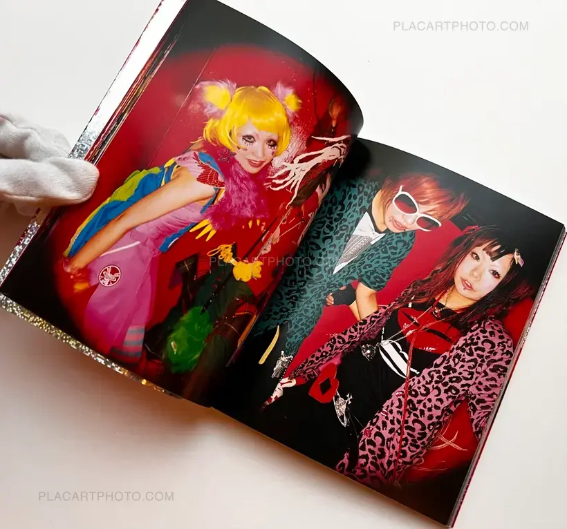Photographer Hal – Pinky & Killer DX