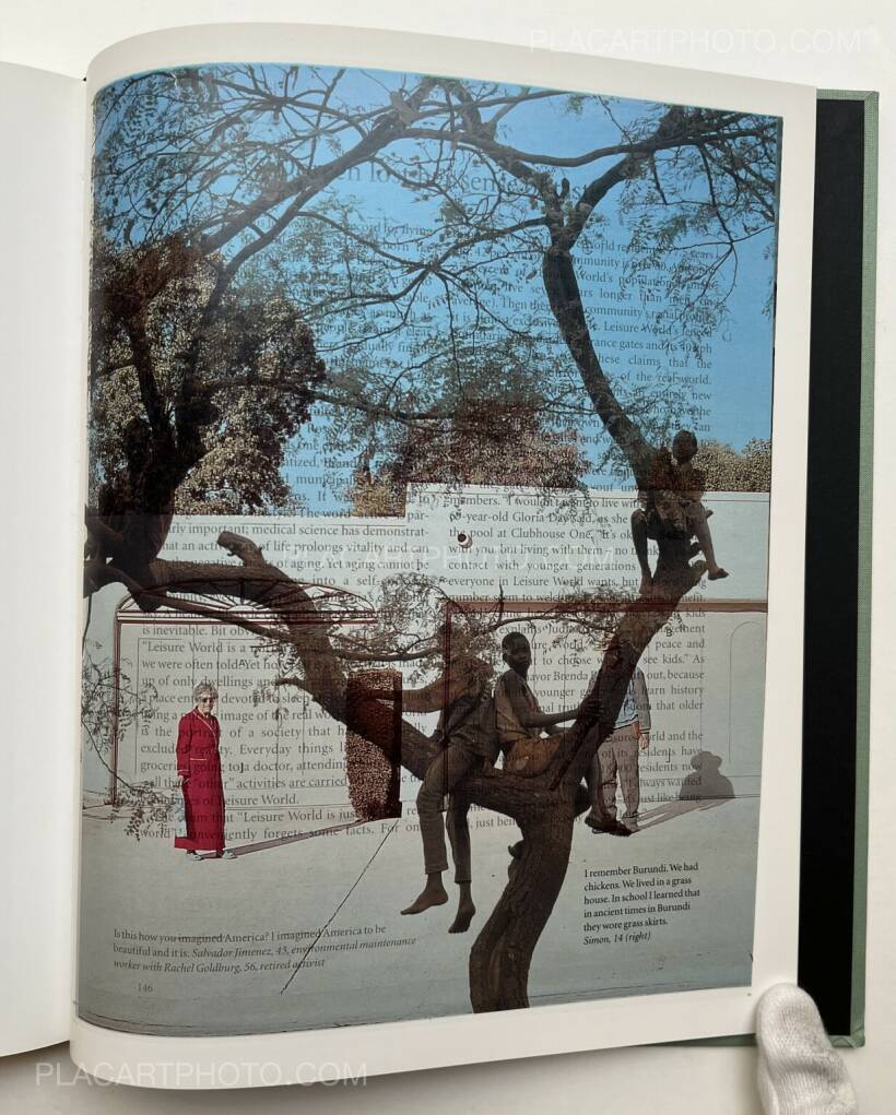 Oliver Chanarin & Adam Broomberg: Scarti, Trolley Books, 2013 | Bookshop Le Plac'Art Photo Oliver Chanarin & Adam Broomberg: Scarti, Trolley Books, 2013 | Bookshop Le Plac'Art Photo
