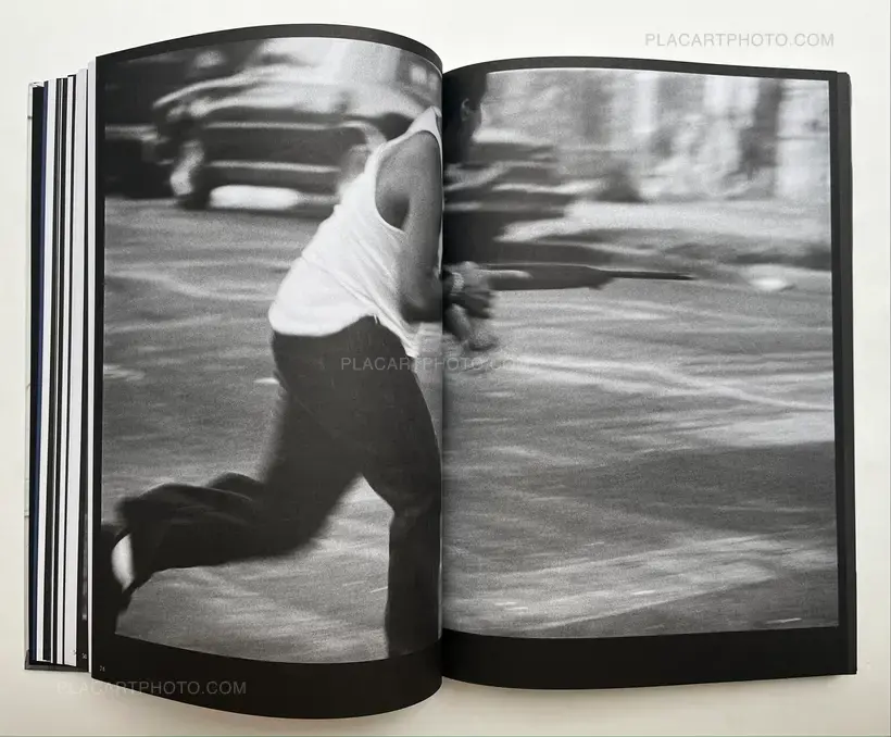 Robert Yager, Playboys, 550bc, 2022 | Le Plac'Art Photo