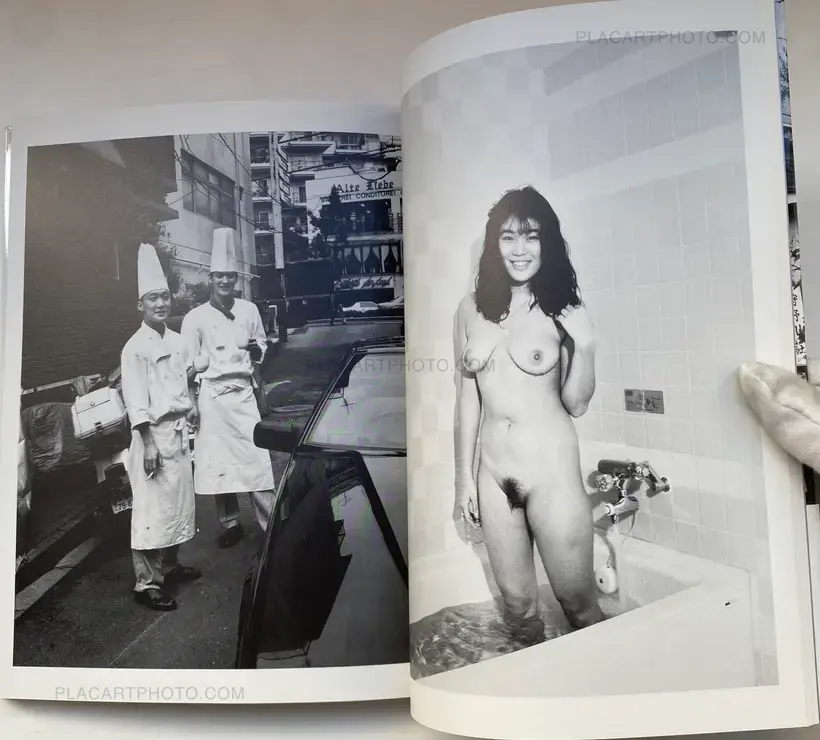 Nobuyoshi Araki – Fuyu e (Tokyo : a City Heading for Death) (WITH OBI)