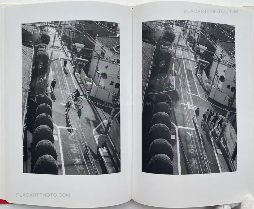 Nobuyoshi Araki – Michi (SIGNED WITH OBI)