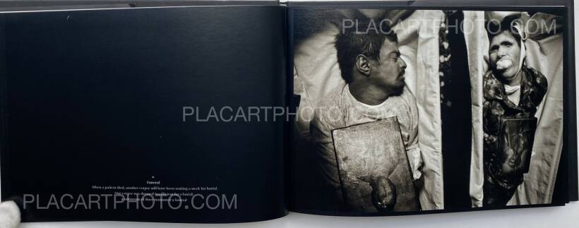 Alex Majoli: Leros , Trolley , 2002 | Bookshop Le Plac'Art Photo
