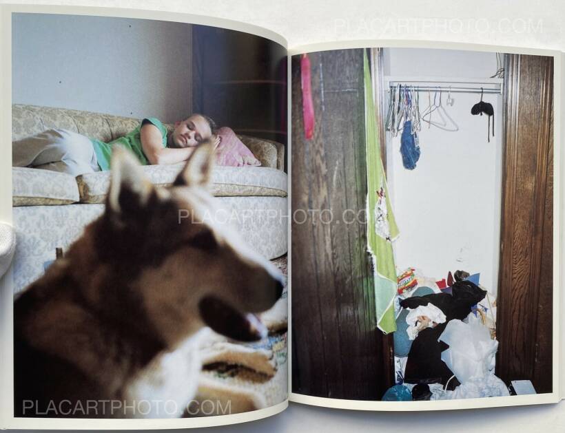 Valerie Phillips: Look at me, I'm Lacy , Longer Moon Farther, 2002 | Bookshop Le Plac'Art Photo Valerie Phillips: Look at me, I'm Lacy , Longer Moon Farther, 2002 | Bookshop Le Plac'Art Photo