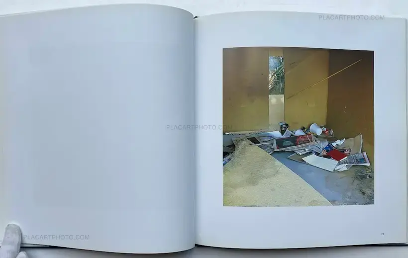 Anthony Hernandez – Sons of Adam: Landscape for the homeless II