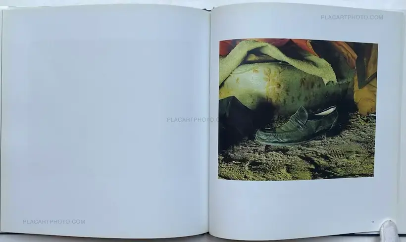 Anthony Hernandez – Sons of Adam: Landscape for the homeless II