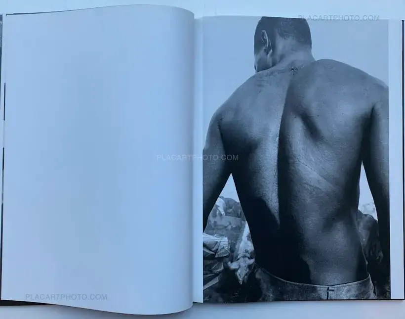 Bruce Gilden – HAITI