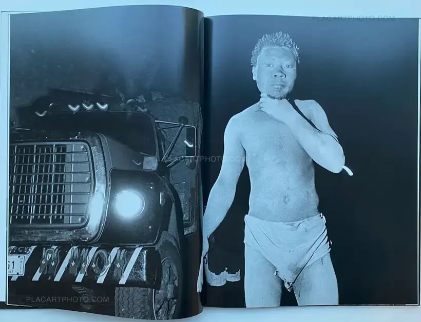 Bruce Gilden – HAITI