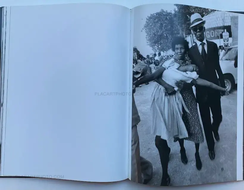 Bruce Gilden – HAITI