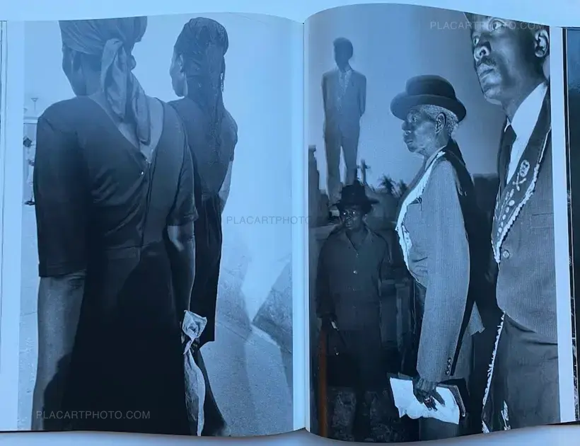 Bruce Gilden – HAITI