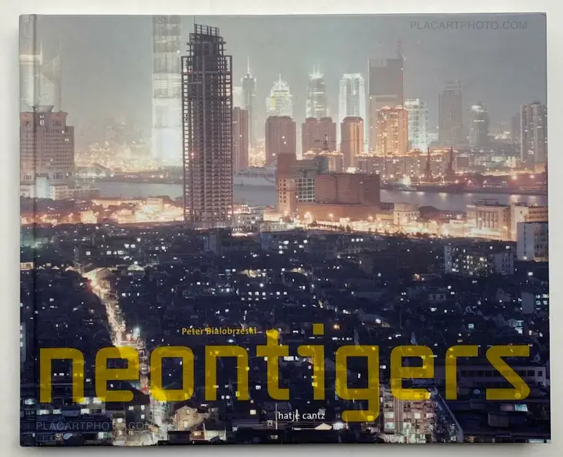 Peter Bialobrzeski – neon tigers