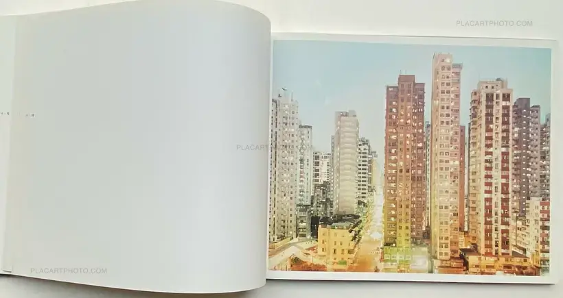 Peter Bialobrzeski – neon tigers