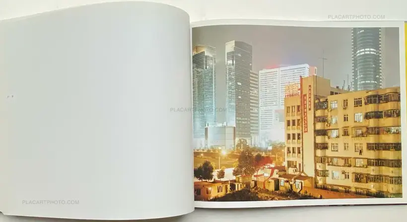 Peter Bialobrzeski – neon tigers