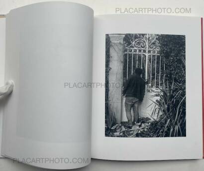 Vanessa Winship,imageSingulières Sète #19 (Signed) 