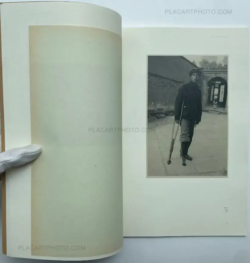 Yu Chih Lin – TINY CHRISTS (Signed and numbered, edt of 150)
