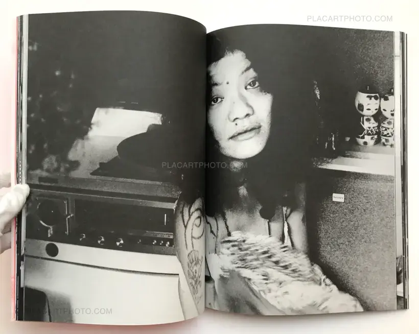 Mao Ishikawa – Red Flower - The Women of Okinawa /Akabana - Okinawa no onna