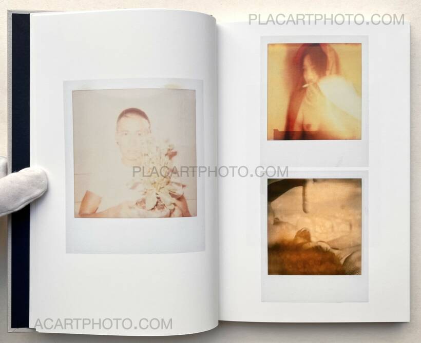 Lin Zhipeng: 123 POLAROIDS (Gray cover), SUPER LABO / in)(between