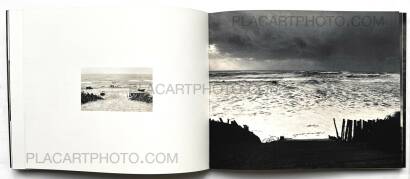 Joakim Eskildsen,Blue Tide / Maré Azul