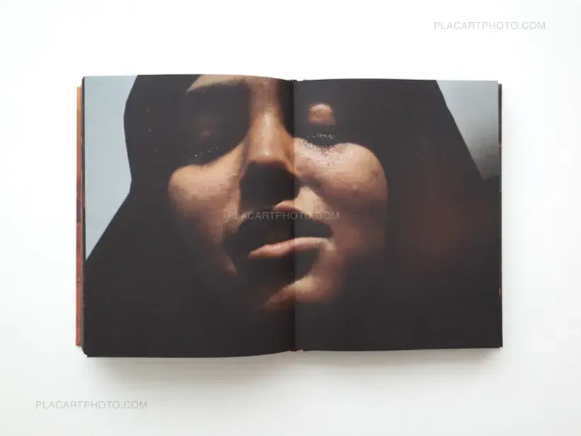 Laura El-Tantawy – In the Shadow of the Pyramids (signed)