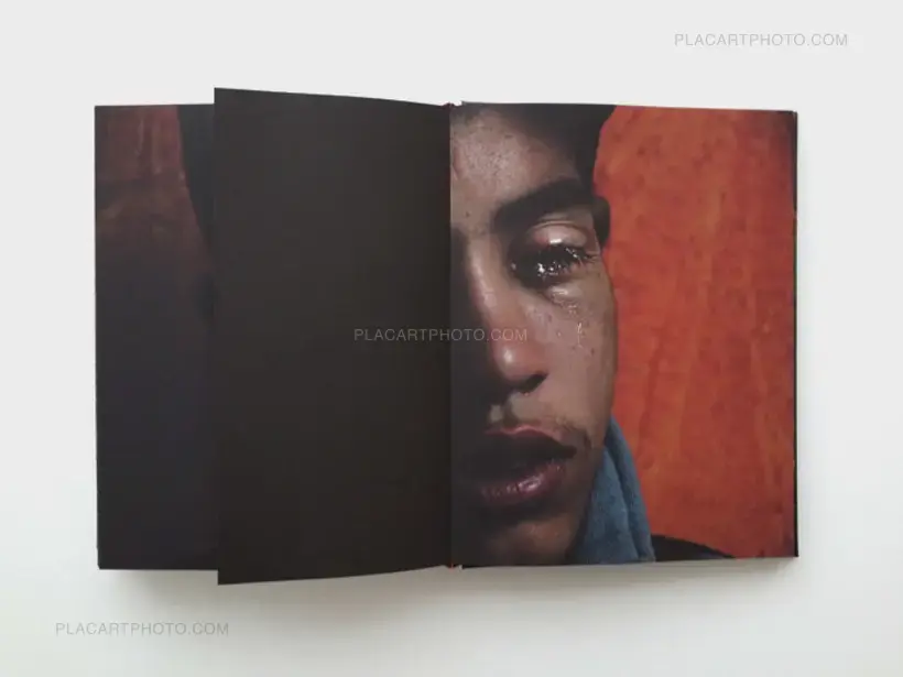 Laura El-Tantawy – In the Shadow of the Pyramids (signed)