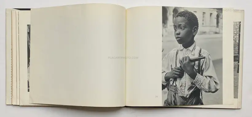 Helen Levitt – A WAY OF SEEING (FIRST HARDCOVER EDT)