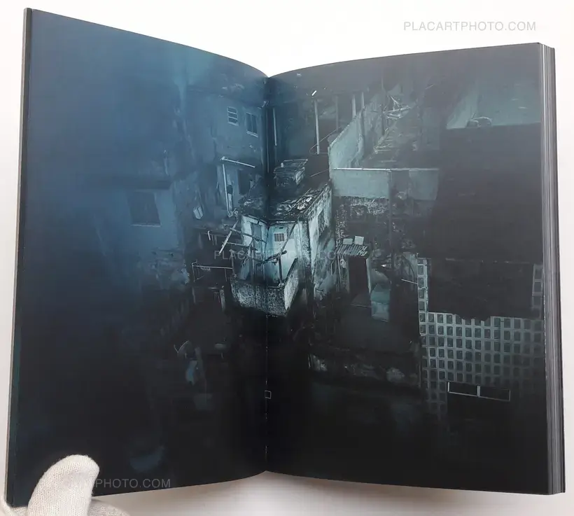 Cristina de Middel – Sharkification (SPECIAL EDT WITH A PRINT)