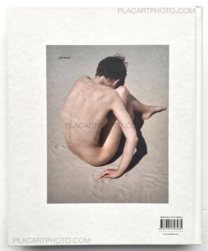 Viviane Sassen,IN AND OUT OF FASHION