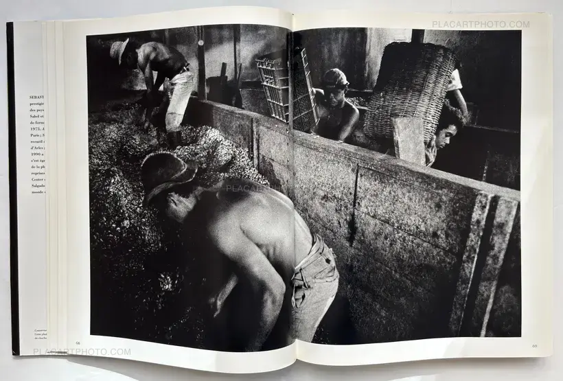 Sebastiao Salgado – La Main De l'Homme (SIGNED)
